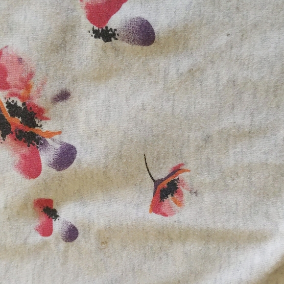 Girls floral sweatshirt size 110 (5/6) - Picture 5 of 5